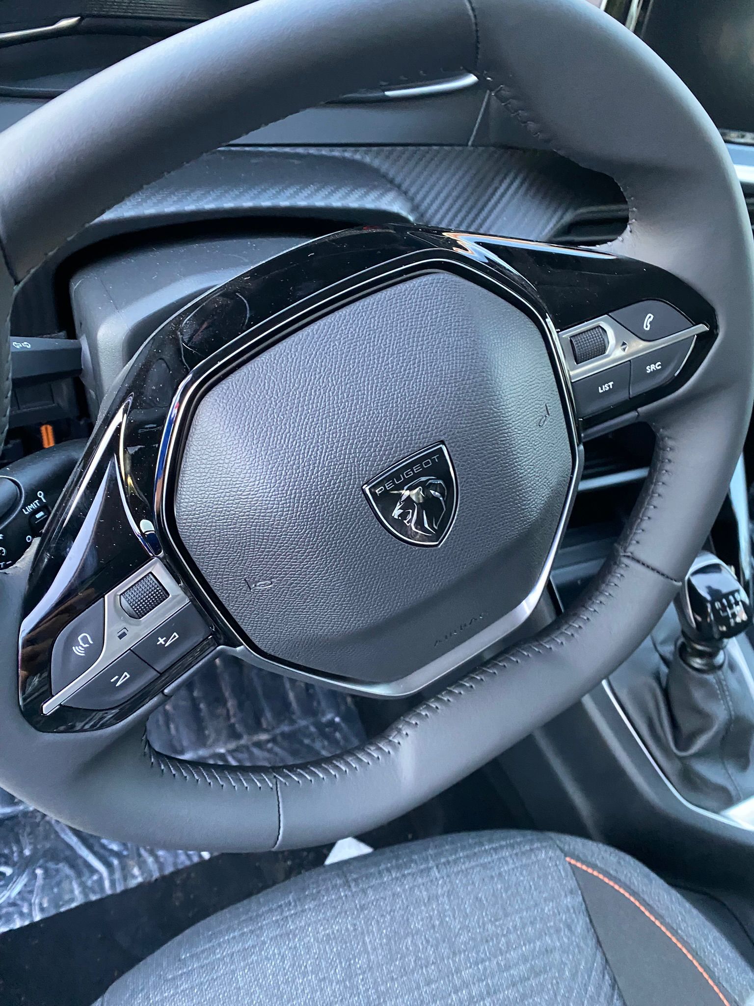 Peugeot 208 5P STYLE PureTech 100cv - Bianca - immagine 3